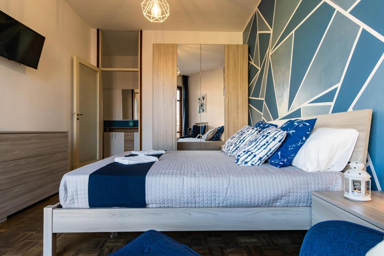 Blue Wave Apartment Arona - Lago Maggiore Bagian luar foto